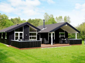 Vibrant Holiday Home in Jutland with Sauna